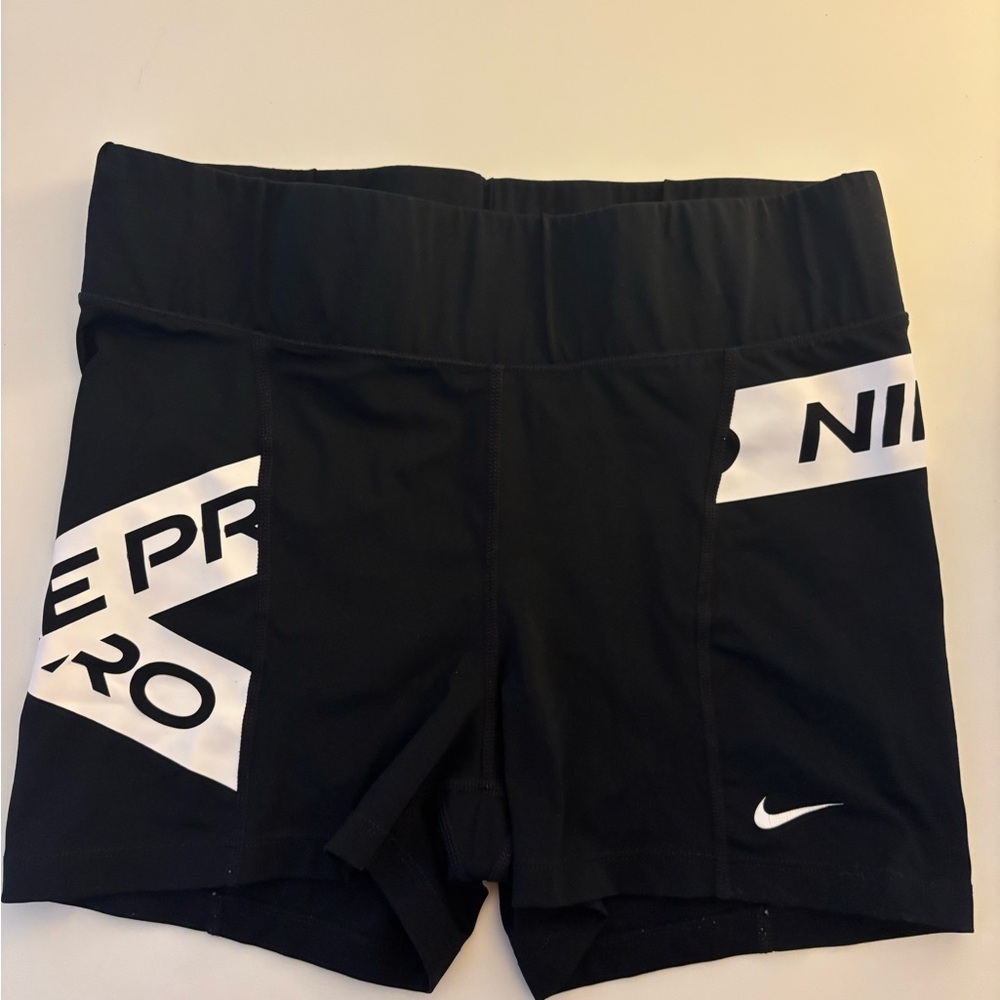 Nike Black and White Athletic Shorts Moisture-Wicking Performance
